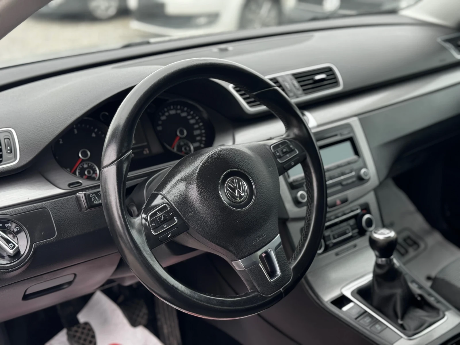 VW Passat 2.0TDI - изображение 8
