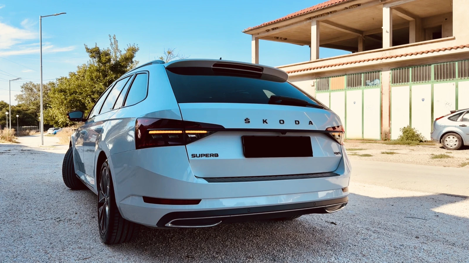 Skoda Superb 2.0 TDI SPORTLINE, FULL-LED, Matrix, 4x4 - изображение 3