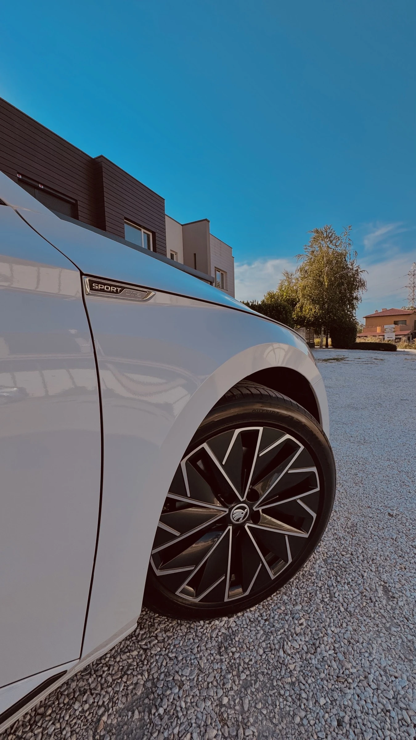 Skoda Superb 2.0 TDI SPORTLINE, FULL-LED, Matrix, 4x4 - изображение 5