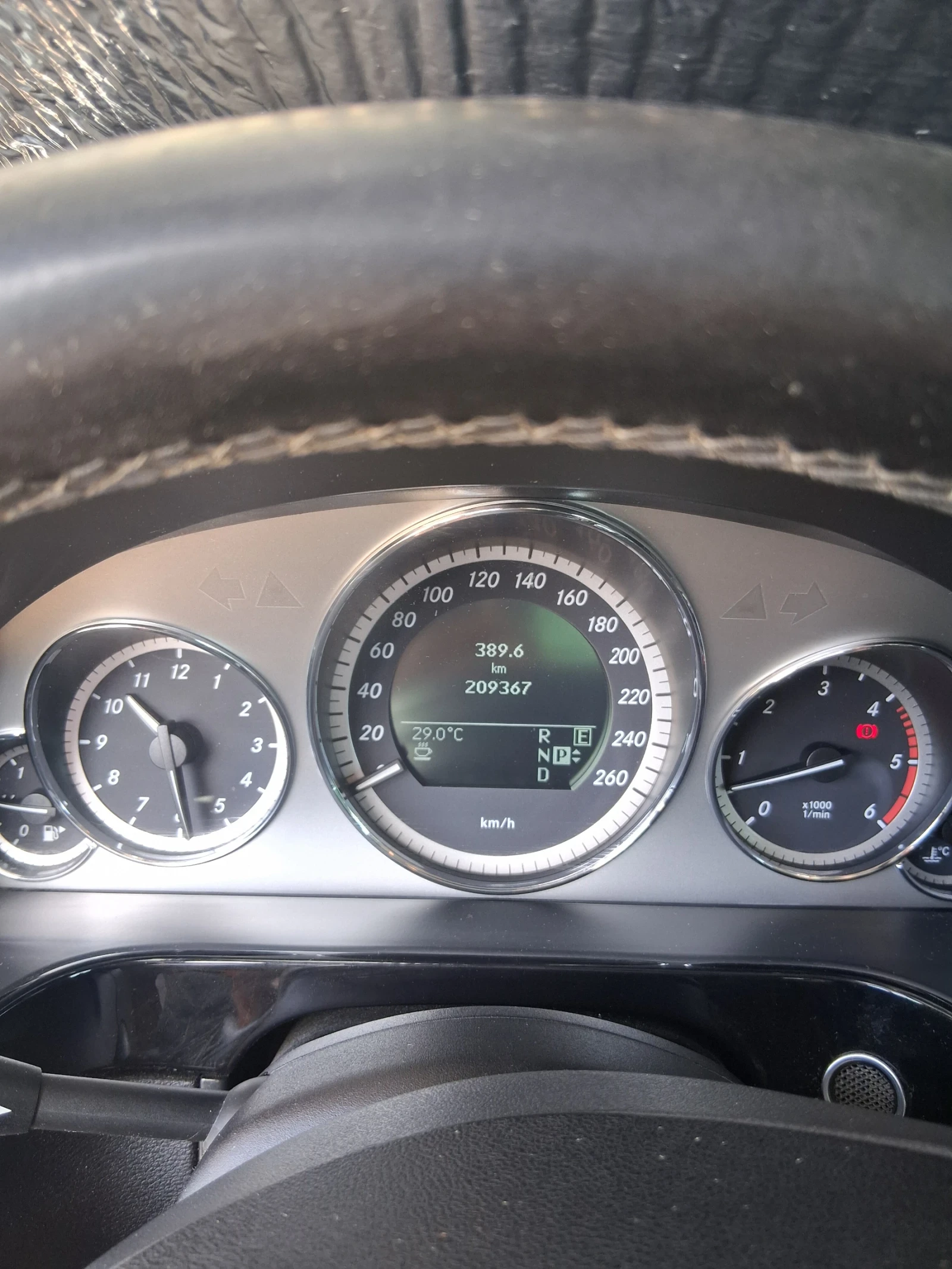 Mercedes-Benz E 350 Mercedes e350 4matic 265ps НОВ ВНОС  - изображение 6