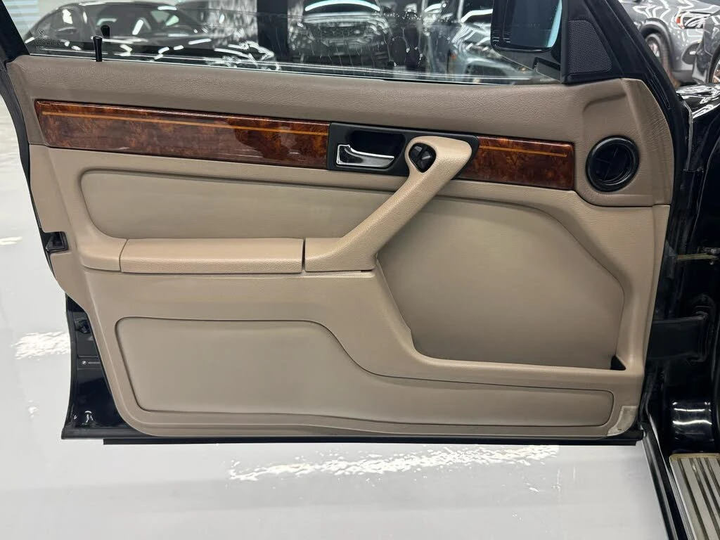 BMW 740 1994 BMW 7 Series 740iL RWD - изображение 5