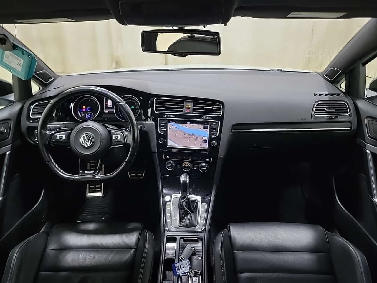 VW Golf * R* CARFAX * ДВА КЛЮЧА* ПОДГРЕВ*  - изображение 9