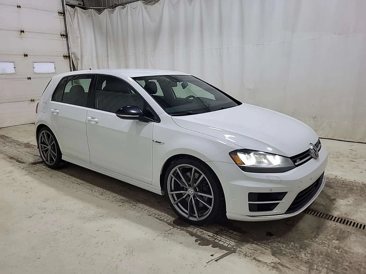 VW Golf * R* CARFAX * ДВА КЛЮЧА* ПОДГРЕВ*  - изображение 2