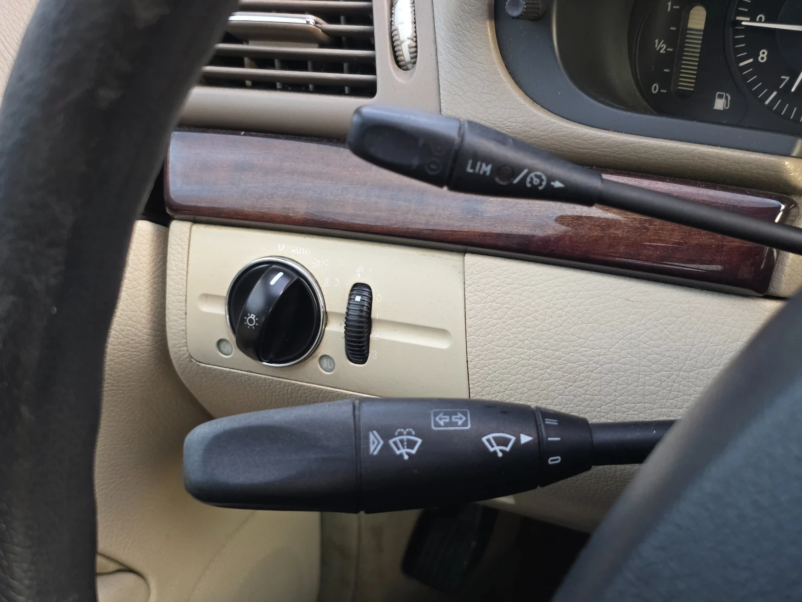 Mercedes-Benz E 280, снимка 16 - Автомобили и джипове - 54138324