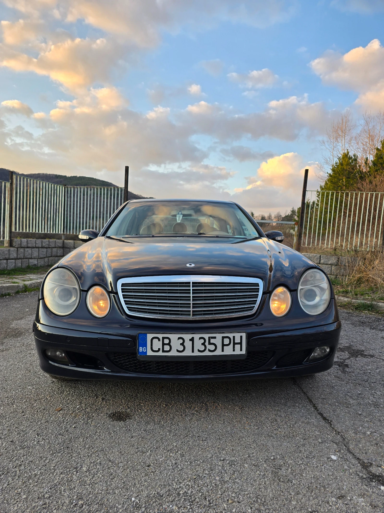 Mercedes-Benz E 280, снимка 2 - Автомобили и джипове - 54138324