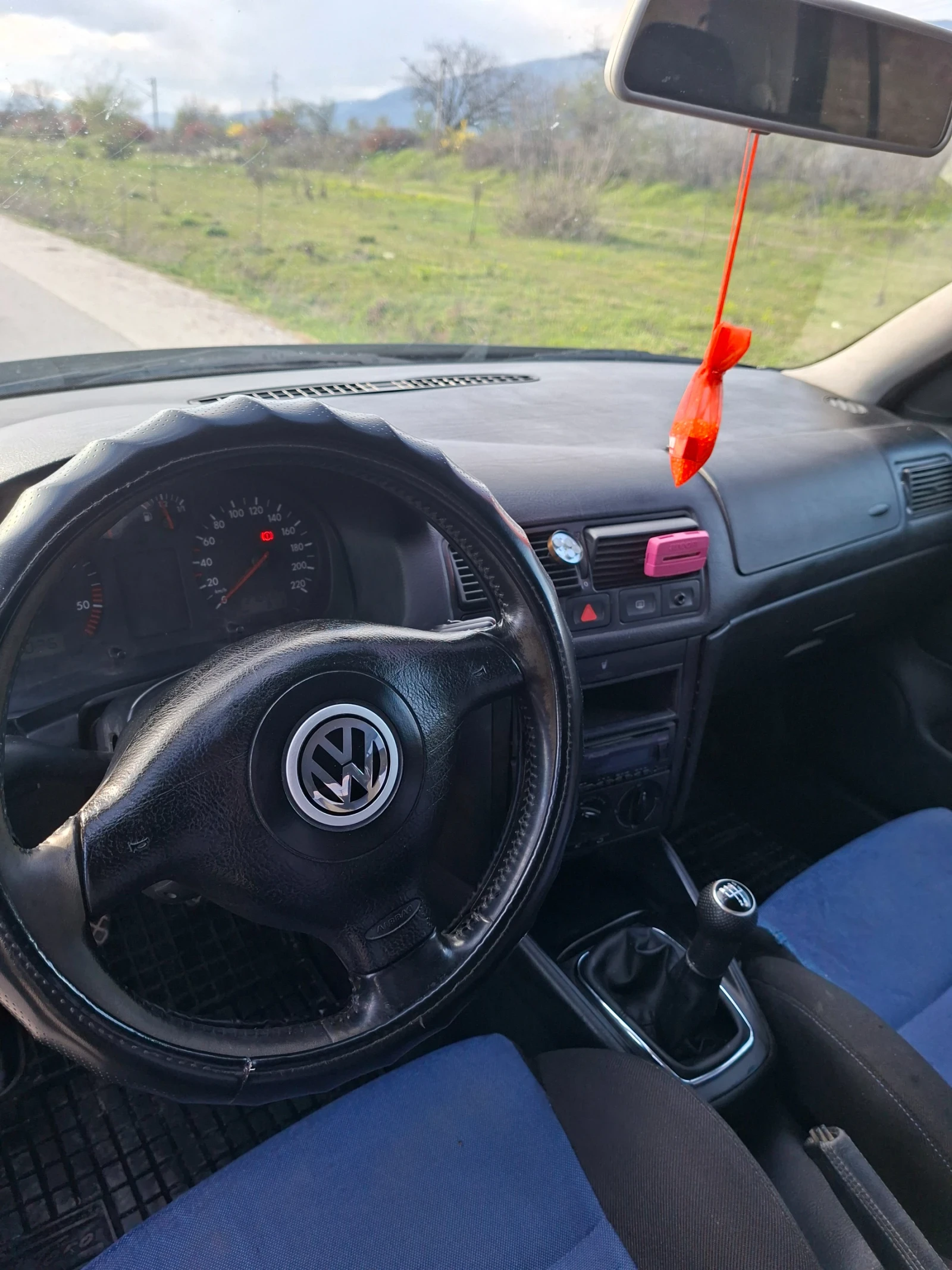 VW Golf 1.9 TDI 110кс., снимка 9 - Автомобили и джипове - 54234818