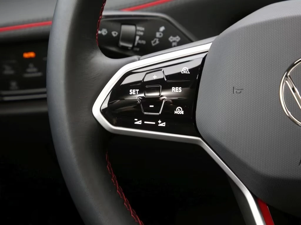 VW ID.7 GTX 4-MOTION HEAD UP 360-CAM MATRIX , снимка 10 - Автомобили и джипове - 54259323