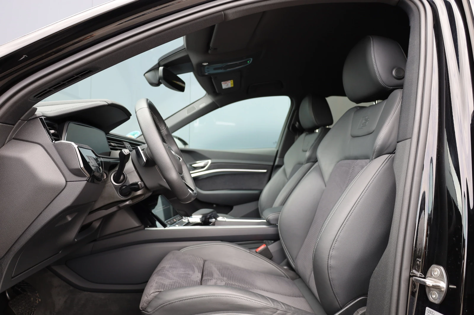 Audi E-Tron 50* S-LINE* SPORTBACK* B&O* , снимка 11 - Автомобили и джипове - 54627994