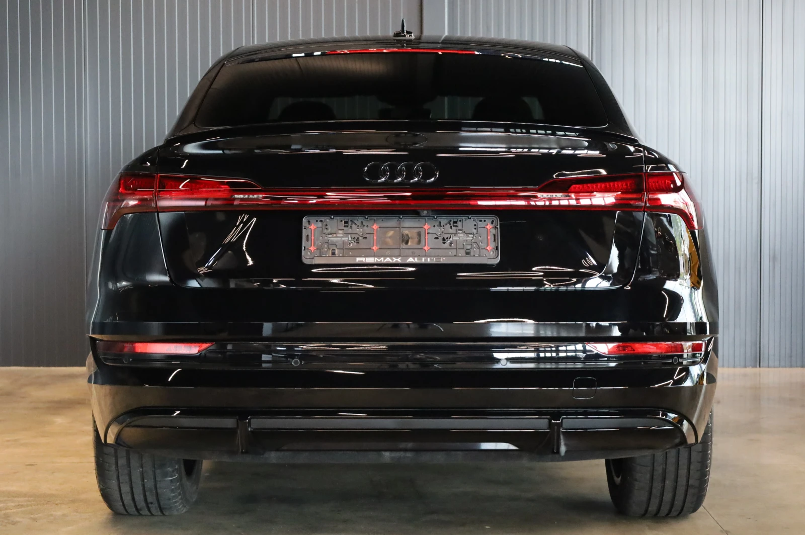 Audi E-Tron 50* S-LINE* SPORTBACK* B&O* , снимка 6 - Автомобили и джипове - 54627994