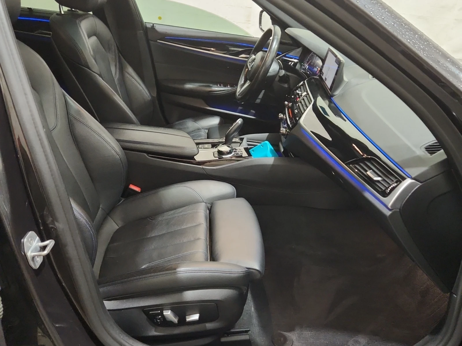 BMW 530 I XDRIVE, снимка 10 - Автомобили и джипове - 54763626