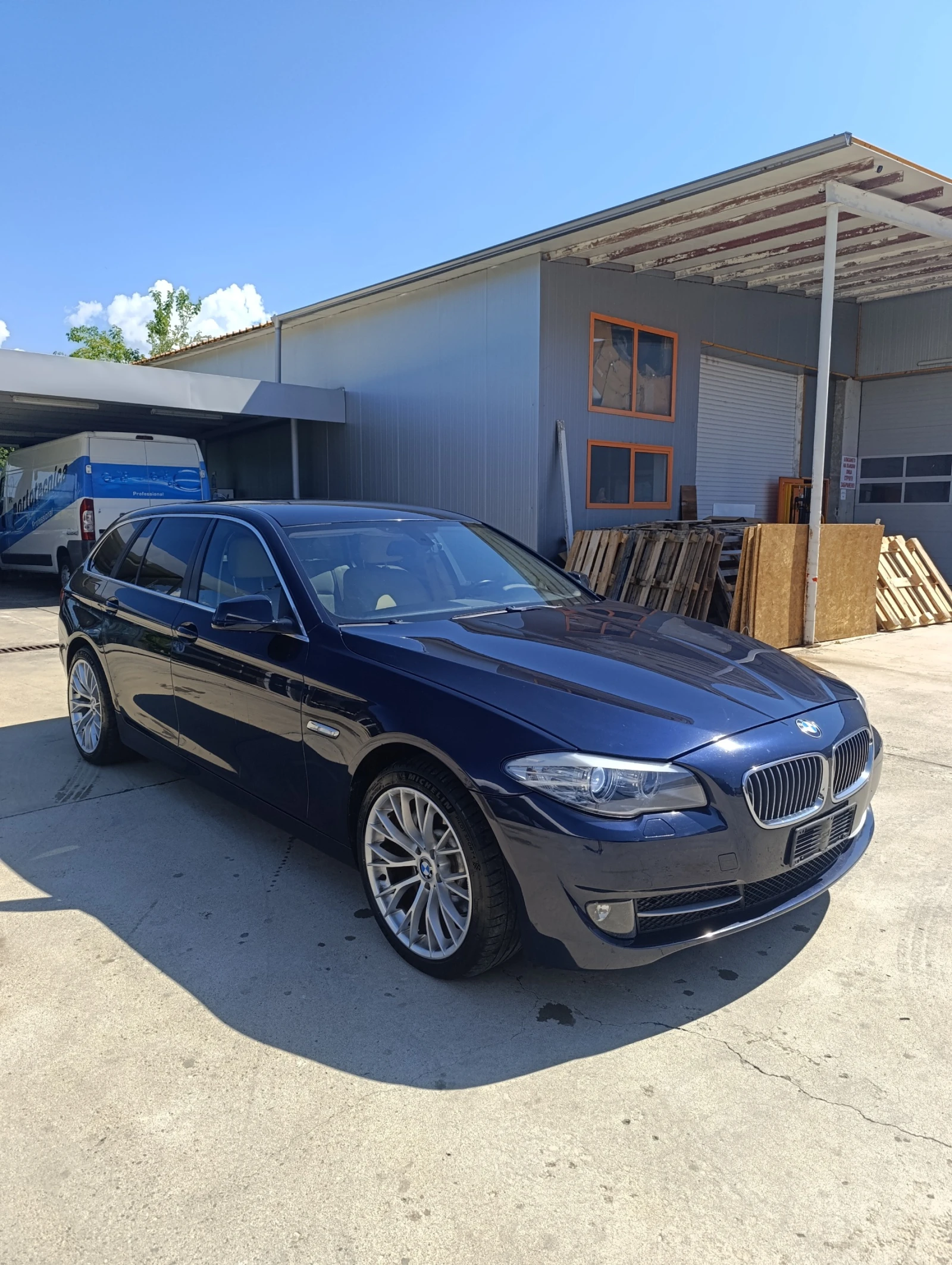 BMW 525 D, снимка 3 - Автомобили и джипове - 54847337