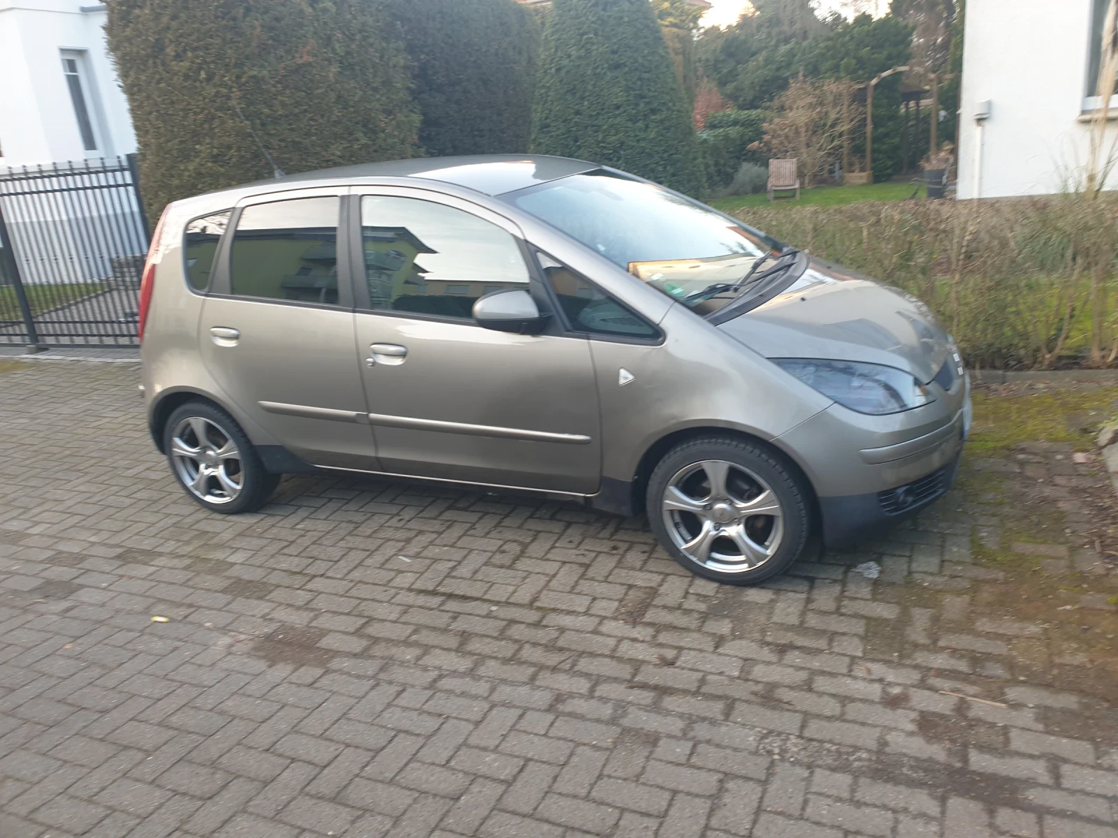Mitsubishi Colt, снимка 3 - Автомобили и джипове - 55082263