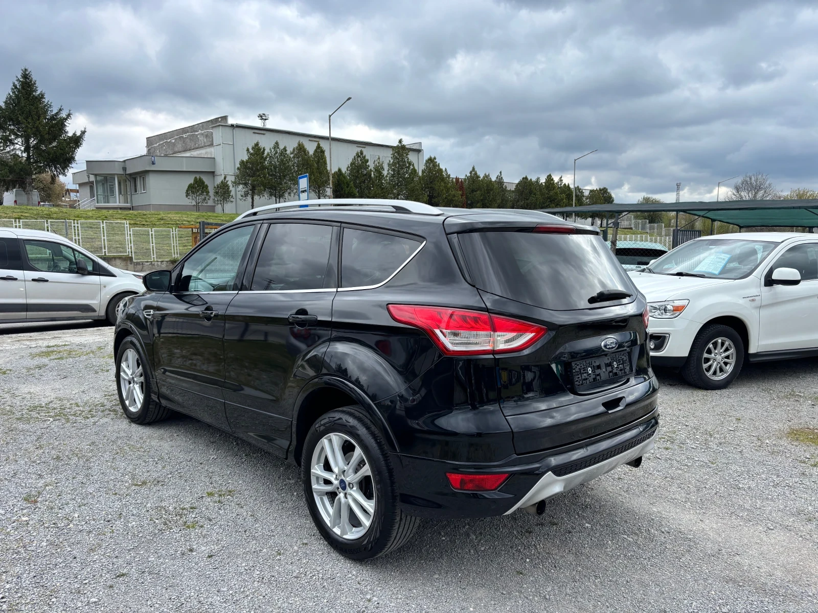 Ford Kuga, снимка 3 - Автомобили и джипове - 55221579
