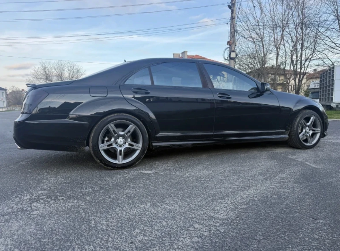 Mercedes-Benz S 500 LONG / AMG OPTIC / KEYLESS GO / DISTRONIC / Night, снимка 3 - Автомобили и джипове - 55606550