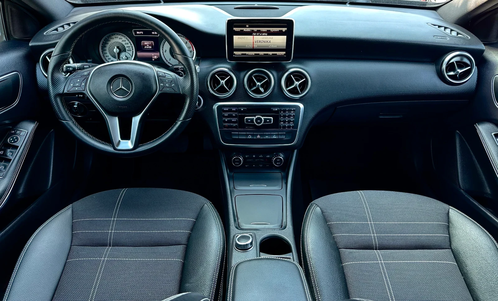 Mercedes-Benz A 200 KAMERA / LED / AUTOMATIC , снимка 9 - Автомобили и джипове - 55838102