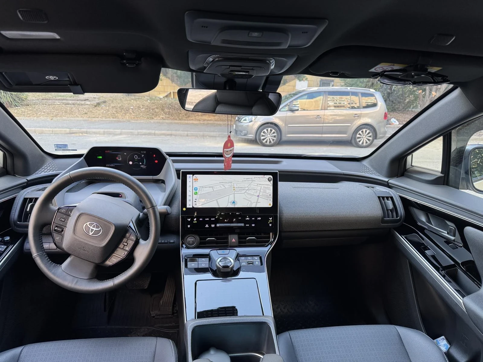 Toyota bZ4X, снимка 5 - Автомобили и джипове - 56074275