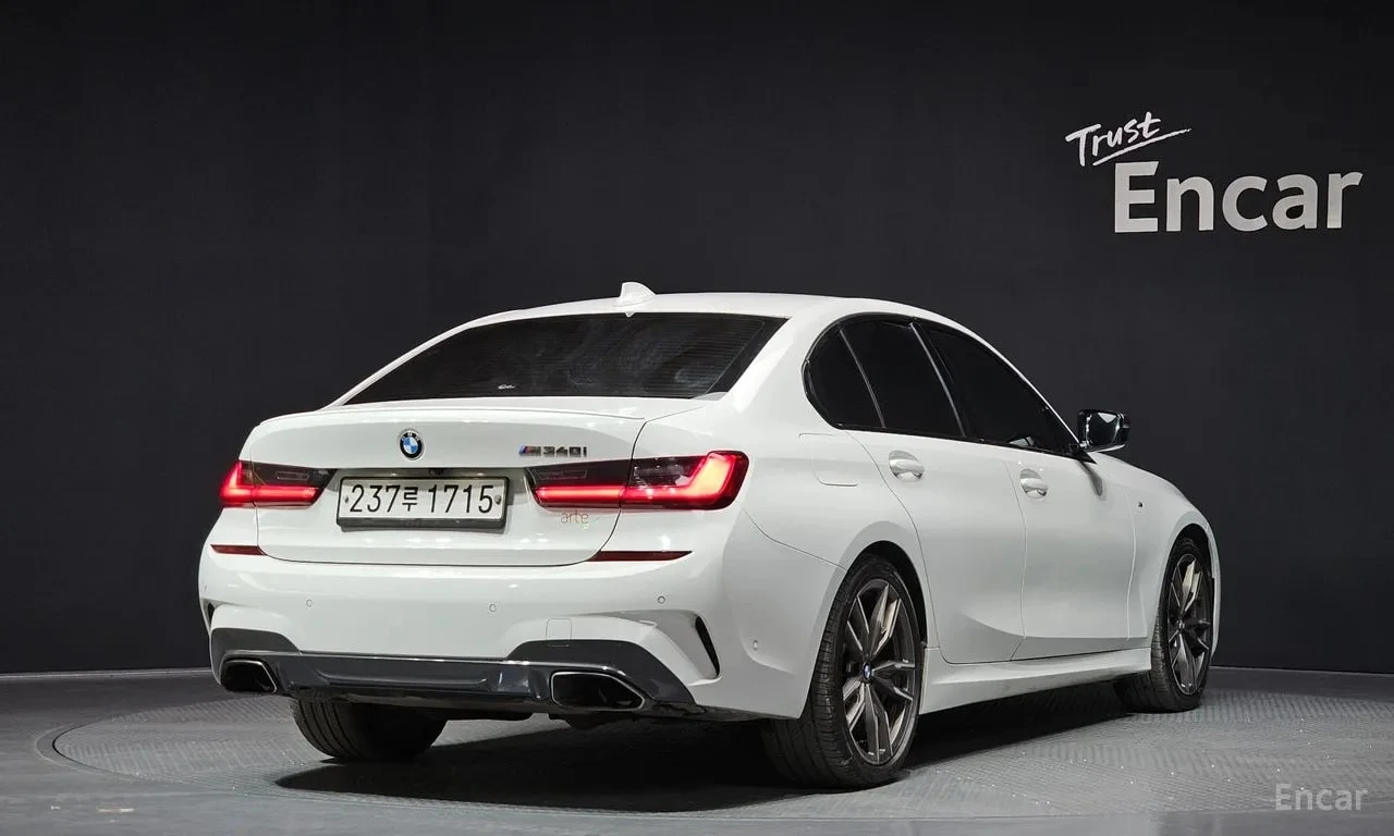 BMW 340 | HUD | 360 | ШИБИДАХ | ДИСТРОНИК, снимка 2 - Автомобили и джипове - 56122851