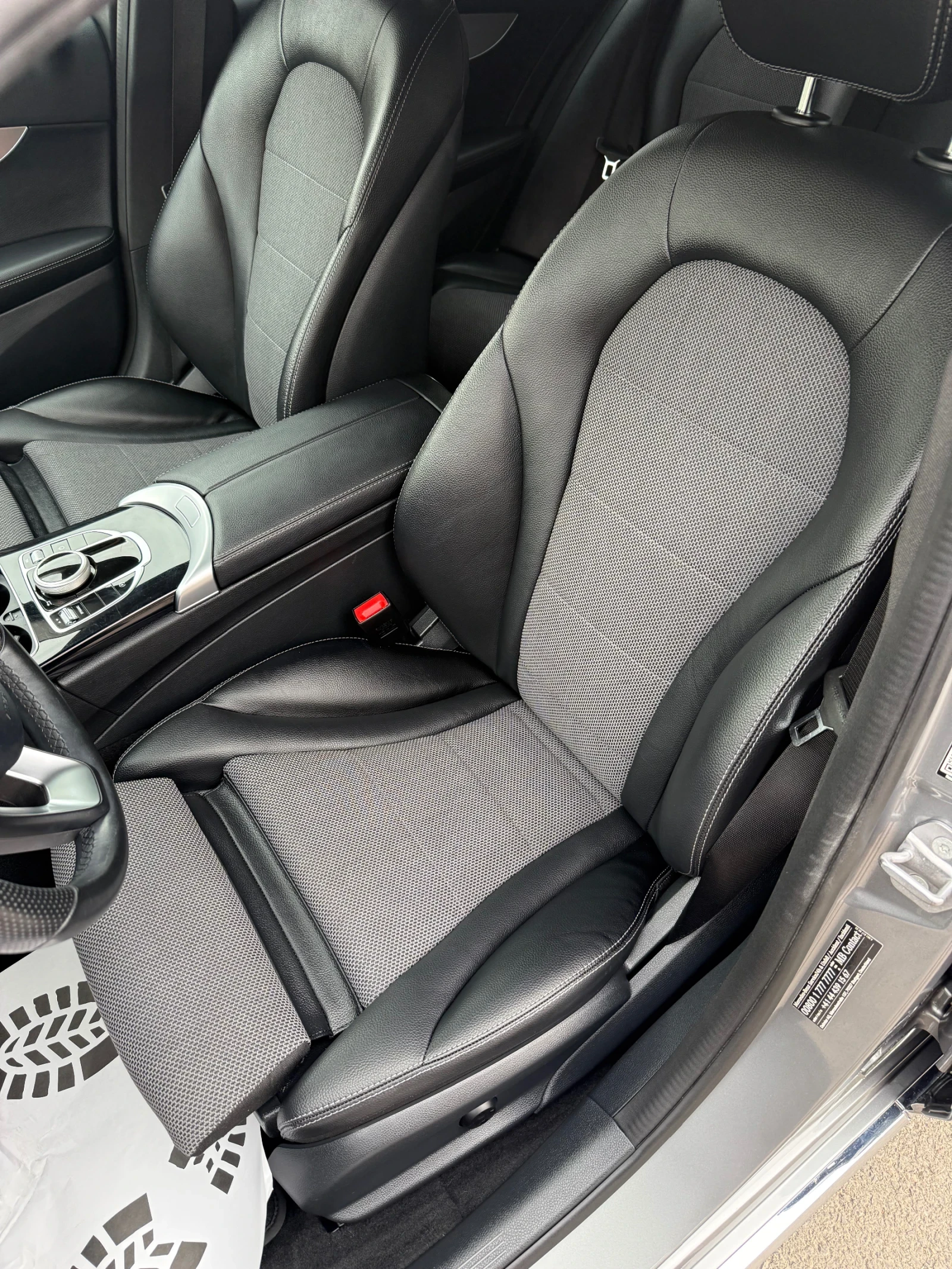 Mercedes-Benz C 400 C400/4x4/FULL/CH/, снимка 6 - Автомобили и джипове - 56226822