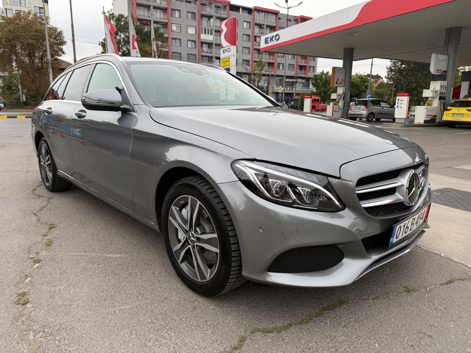 Mercedes-Benz C 400 C400/4x4/FULL/CH/, снимка 2 - Автомобили и джипове - 56226822