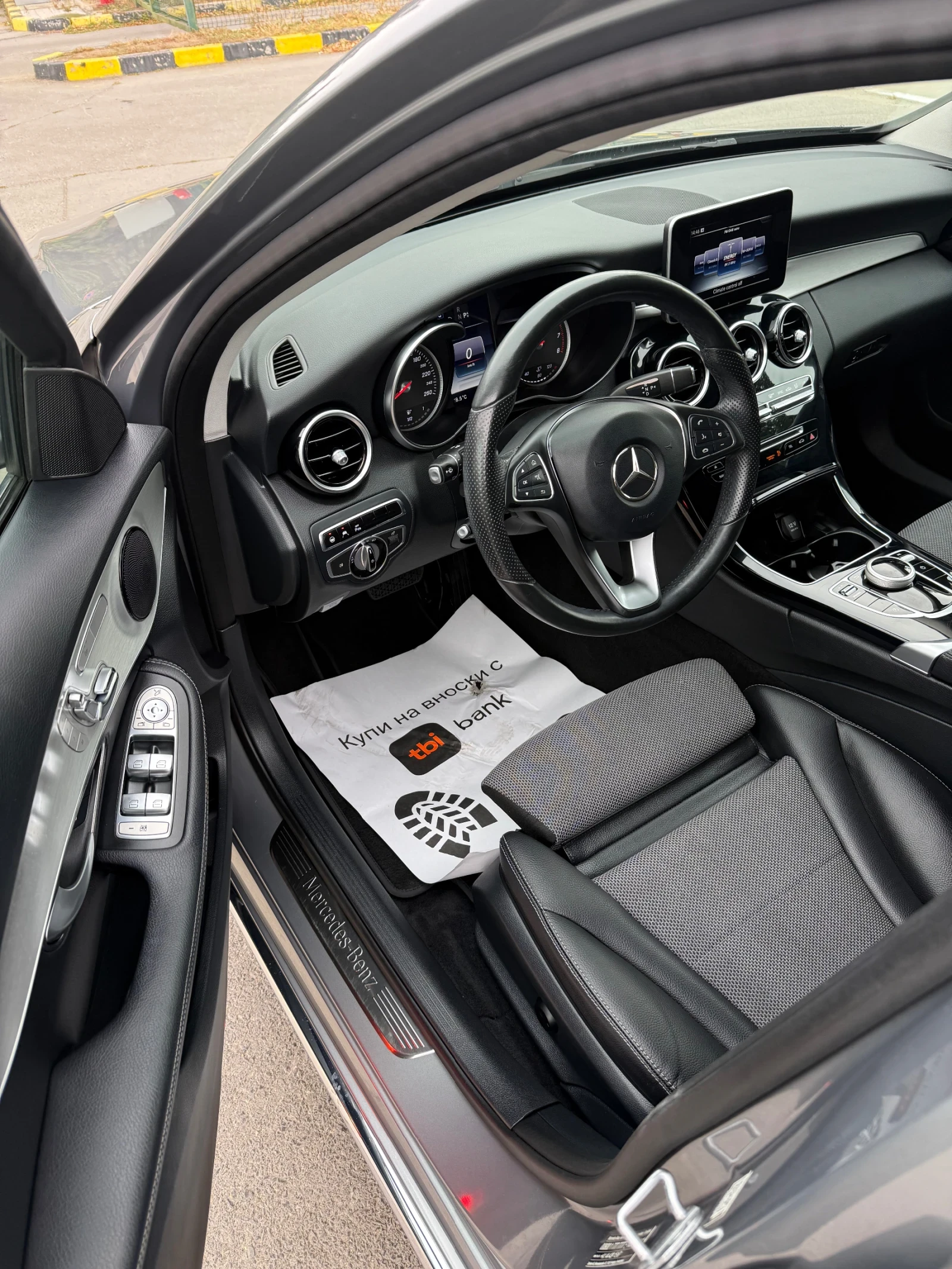 Mercedes-Benz C 400 C400/4x4/FULL/CH/, снимка 7 - Автомобили и джипове - 56226822