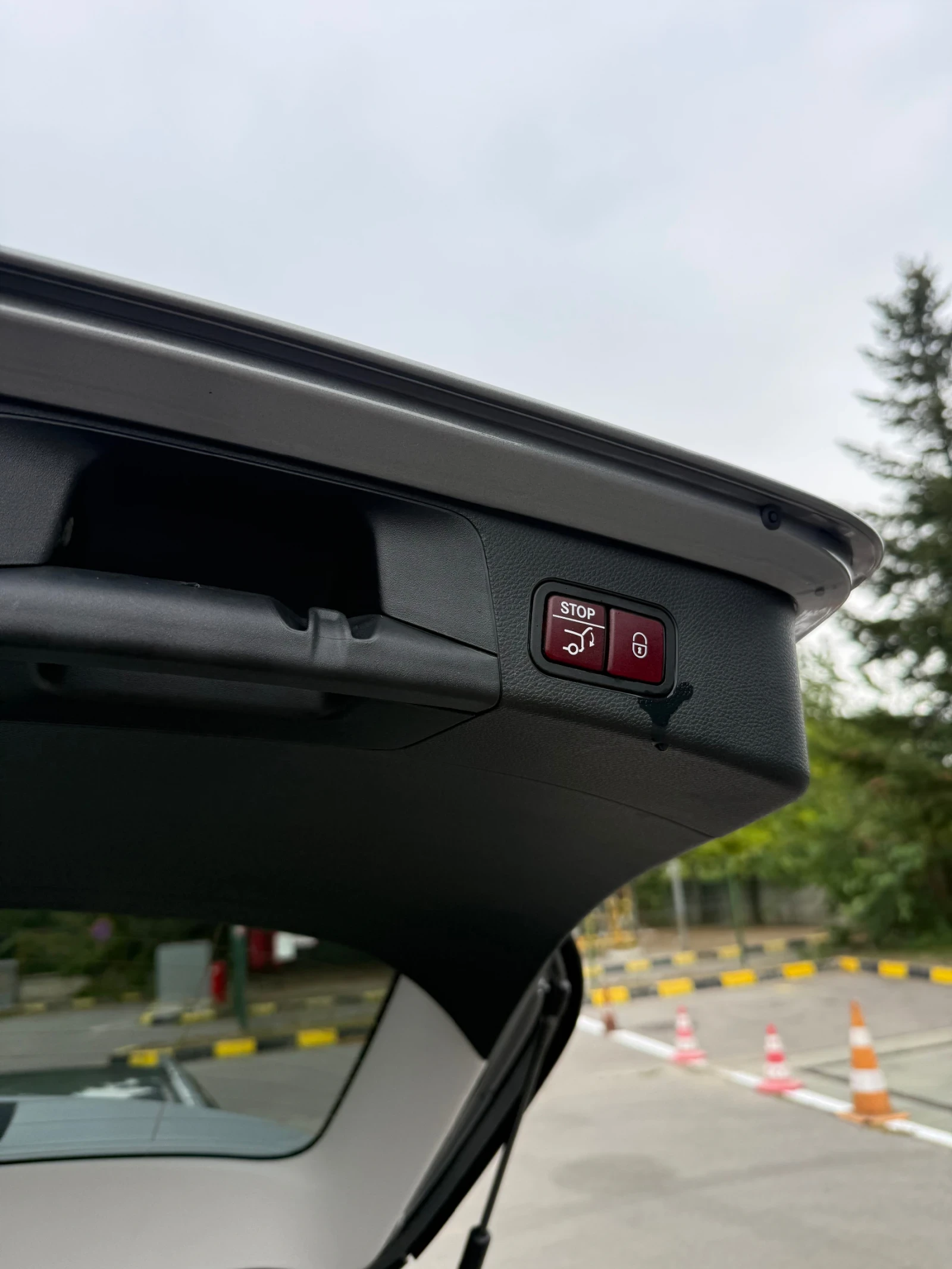 Mercedes-Benz C 400 C400/4x4/FULL/CH/, снимка 10 - Автомобили и джипове - 56226822