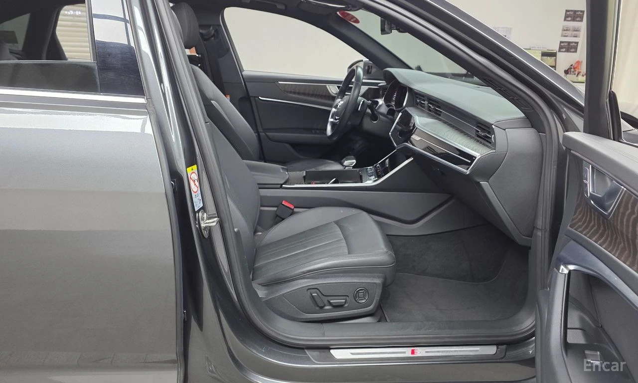 Audi A6 45TFSI* ХЕДЪП* 360 КАМЕРИ* ОБДУХВАНЕ* КРАЙНА ЦЕНА, снимка 8 - Автомобили и джипове - 56294852