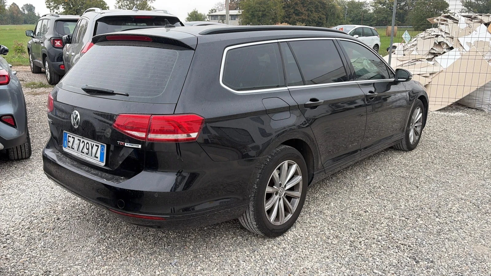 VW Passat (KATO НОВА)^(R-Line), снимка 3 - Автомобили и джипове - 56395834