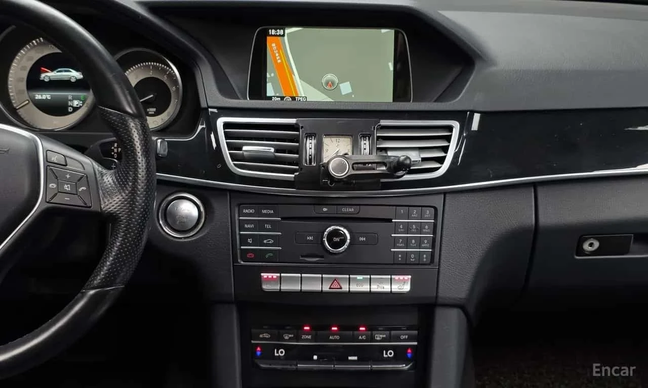 Mercedes-Benz E 300 * E300 4MATIC Avantgarde * ���� �� �� | Mobile.bg � ����������� 13