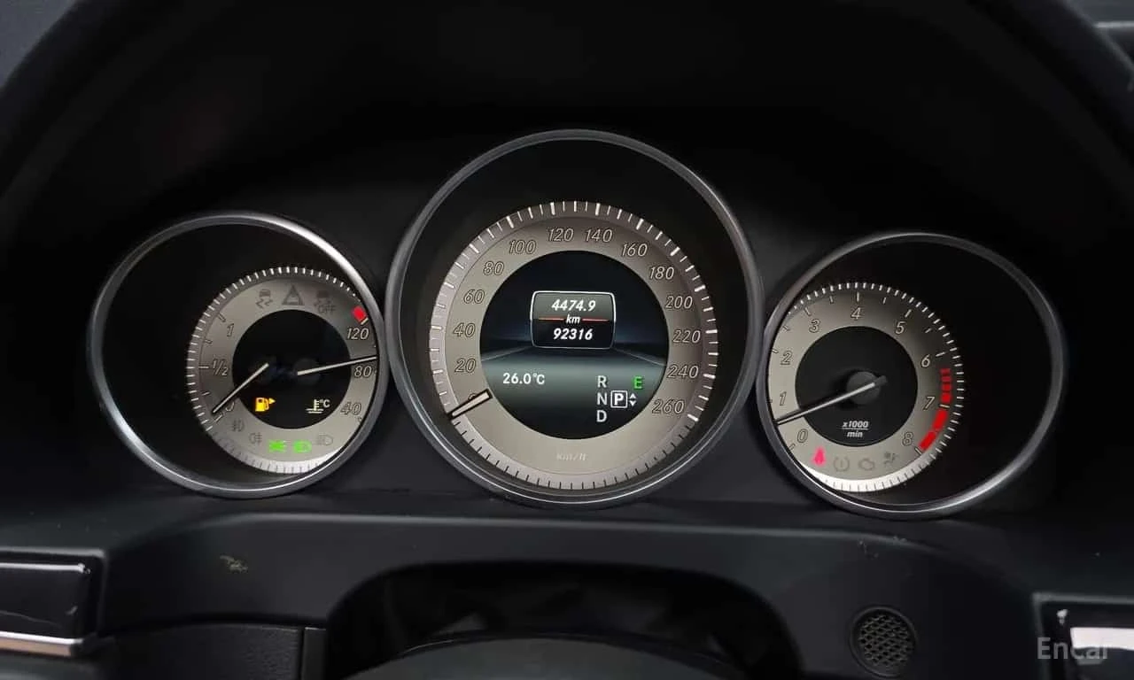 Mercedes-Benz E 300 * E300 4MATIC Avantgarde * ���� �� �� | Mobile.bg � ����������� 11