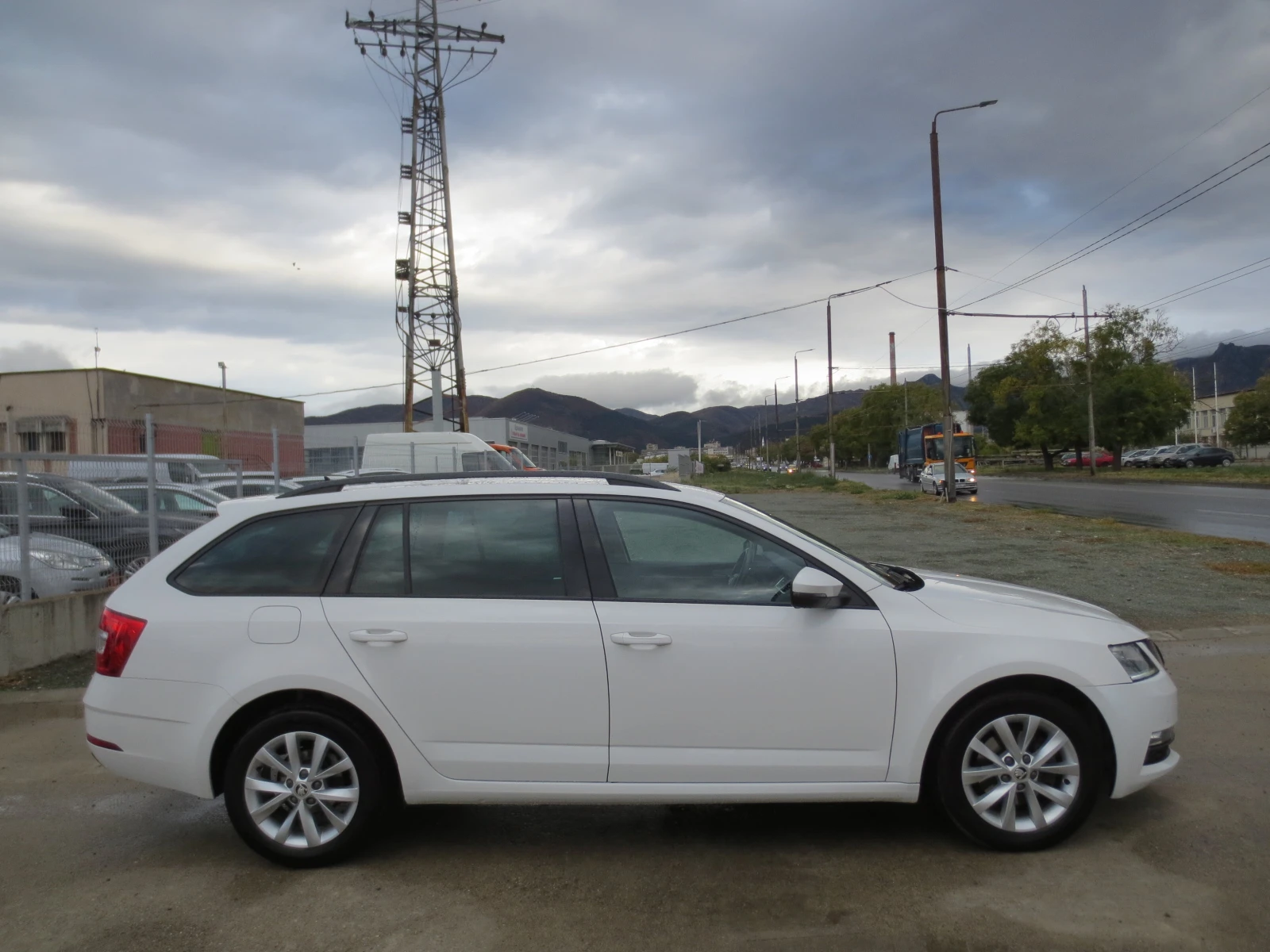 Skoda Octavia 2.0 TDI * DsG* , снимка 4 - Автомобили и джипове - 56652105