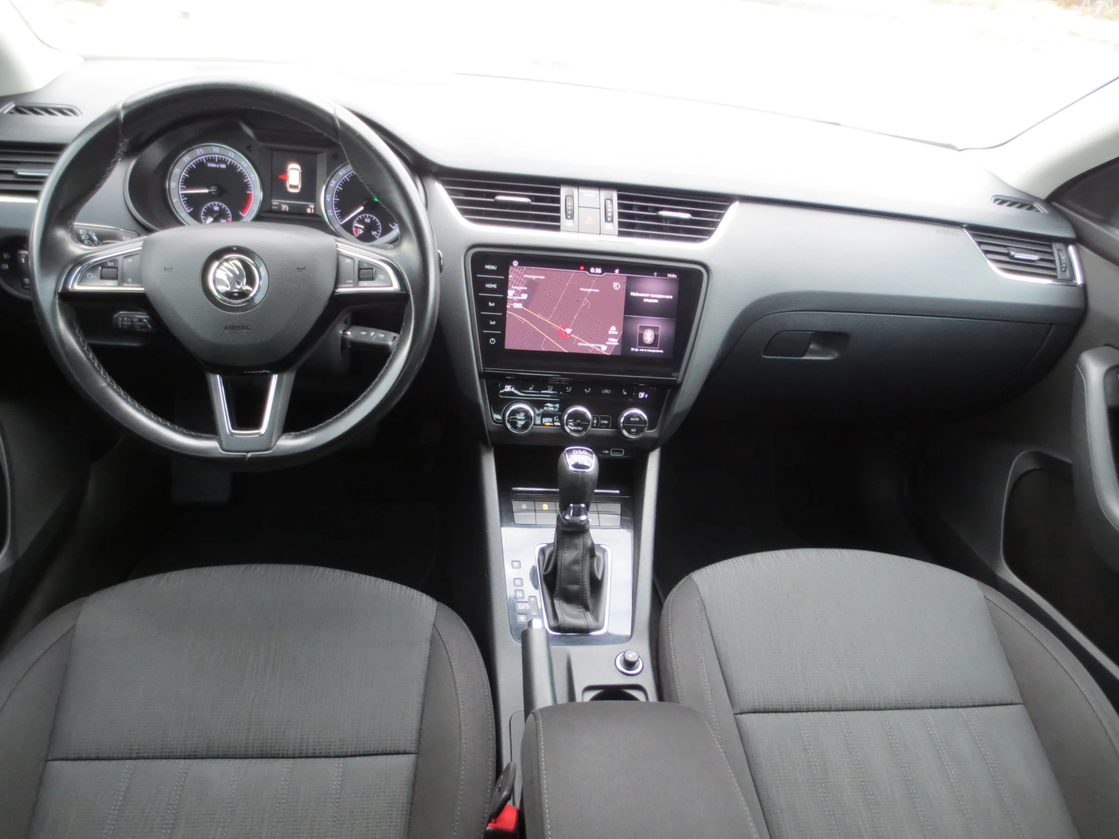 Skoda Octavia 2.0 TDI * DsG* , снимка 12 - Автомобили и джипове - 56652105