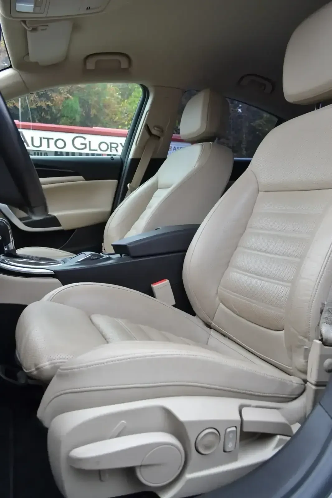 Opel Insignia 2.0 TURBO 4x4, снимка 11 - Автомобили и джипове - 56682589