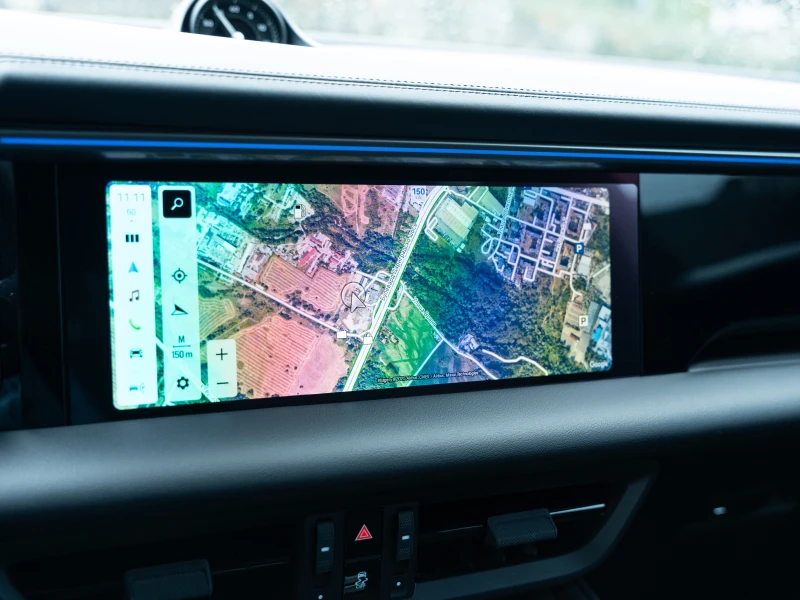 Porsche Macan 4, снимка 12 - Автомобили и джипове - 52495513