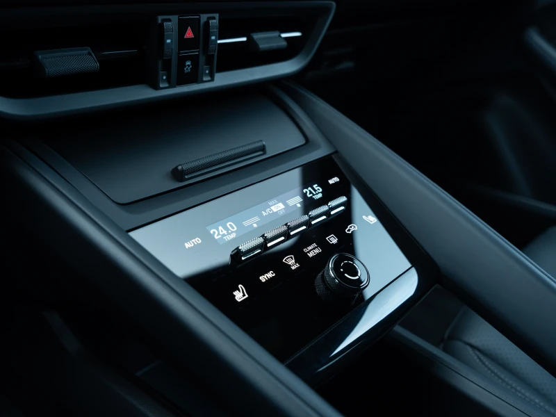 Porsche Macan 4, снимка 11 - Автомобили и джипове - 52495513