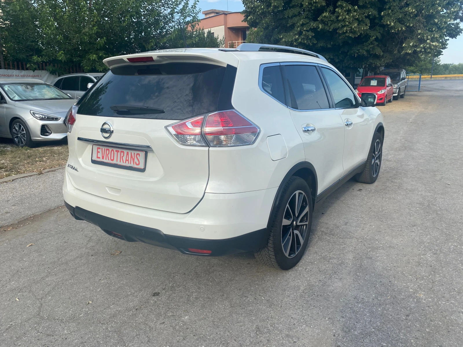 Nissan X-trail 1, 6 DCI /Кожа/Панорама/Автомат/Нави//LED/ 7Места - изображение 4