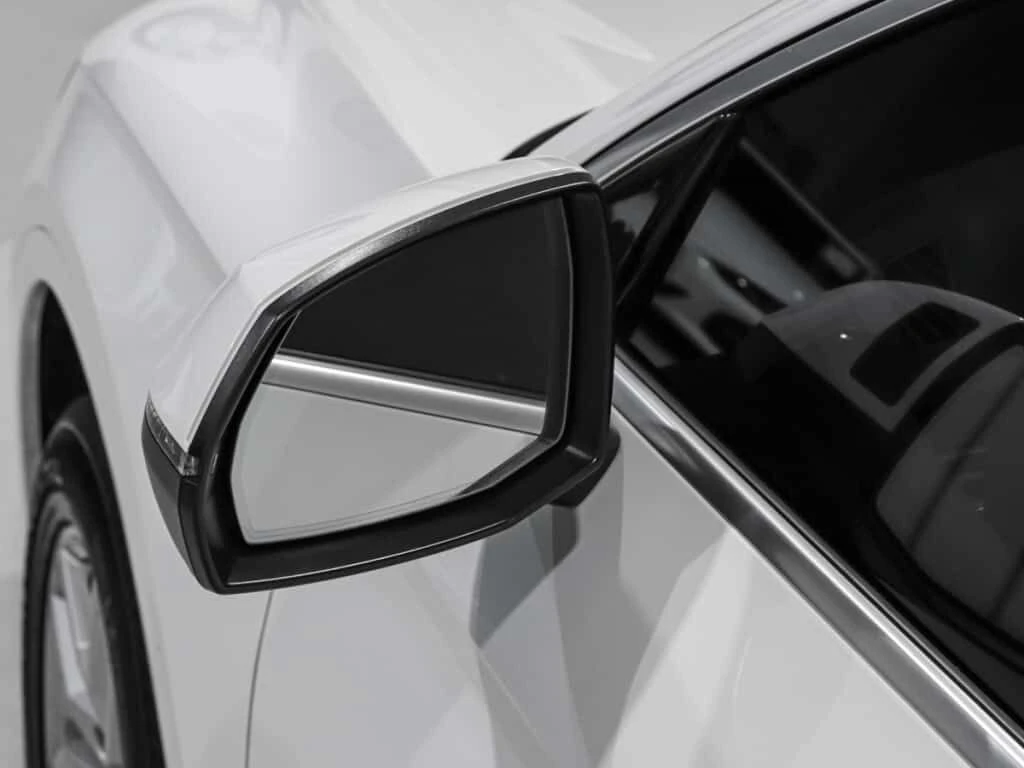 Audi Q5 * 45TFSI Quattro / Komfort Pkg / Heated Seats / Bl, снимка 8 - Автомобили и джипове - 54082315