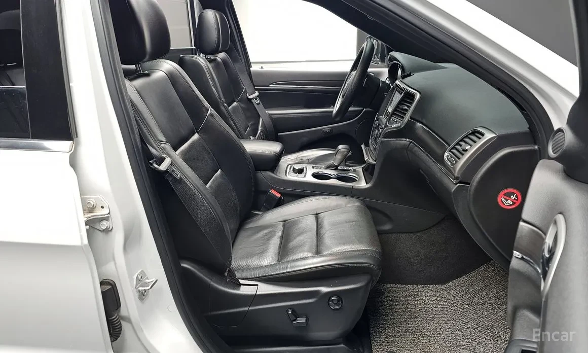 Jeep Grand cherokee 3.6 Limited, снимка 9 - Автомобили и джипове - 54821049
