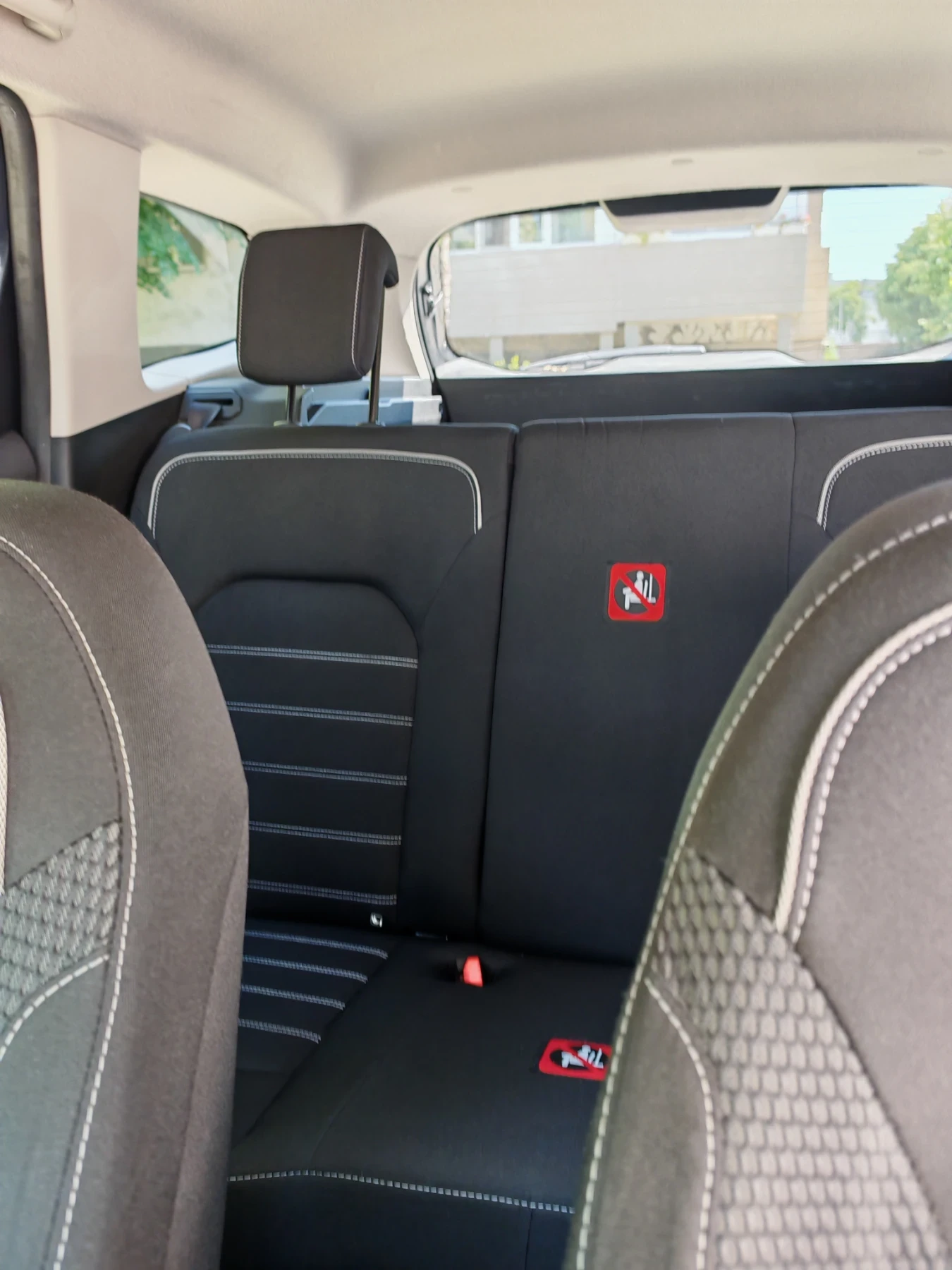 Dacia Duster 1.5, 115к.с., 4х4, N1, дизел, снимка 10 - Автомобили и джипове - 54842294
