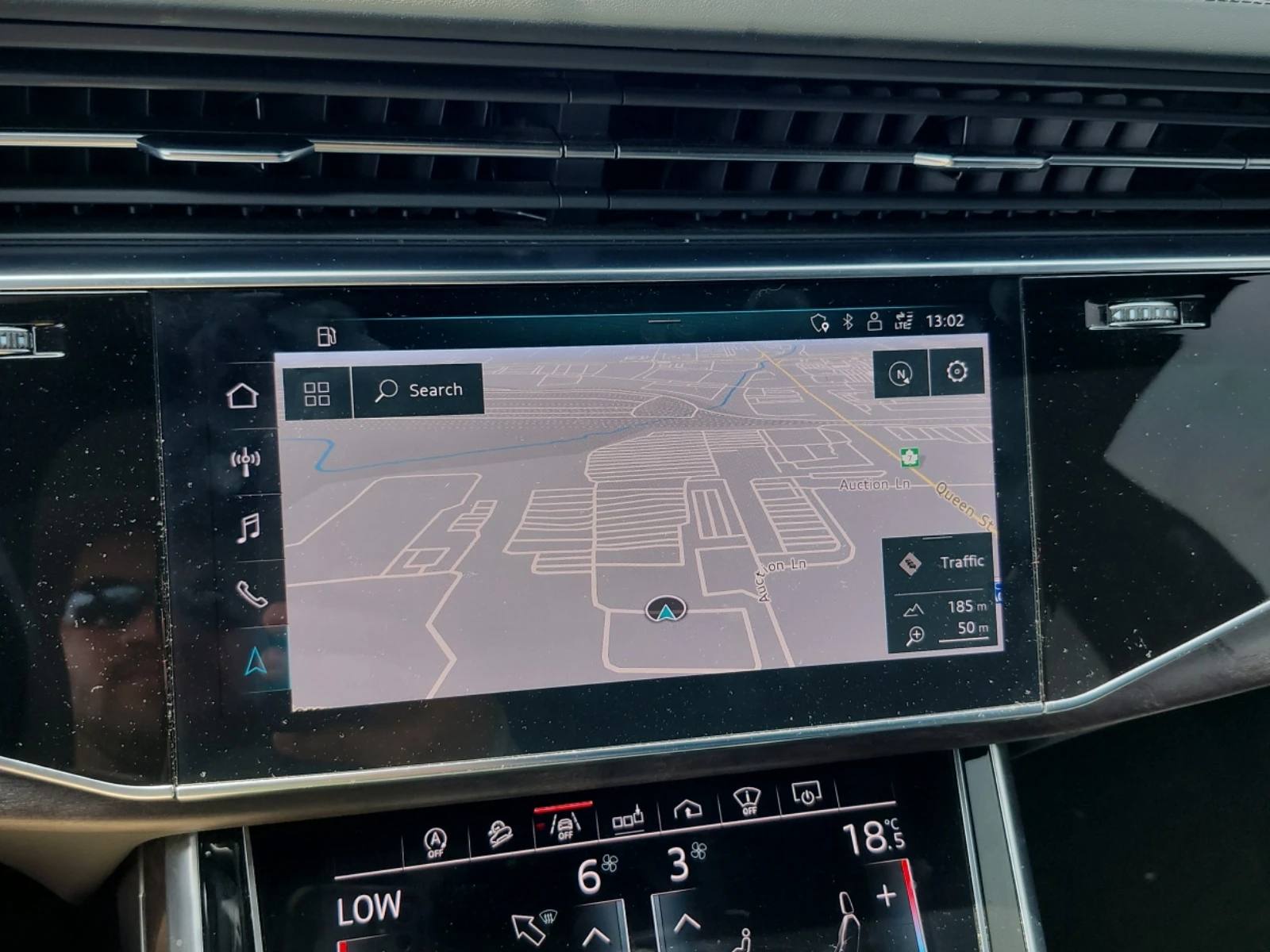 Audi Q8 Technik * ДИСТРОНИК * ОБДУХВАНЕ * ПАНО * 360, снимка 11 - Автомобили и джипове - 55094899