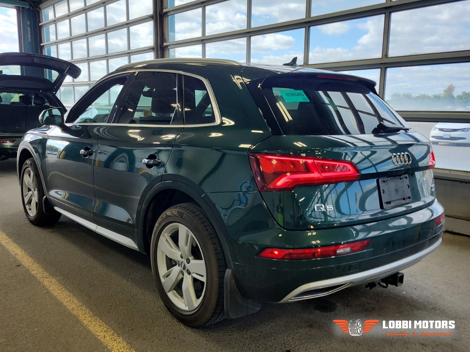 Audi Q5, снимка 4 - Автомобили и джипове - 56103761