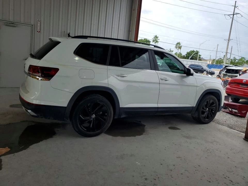VW Atlas 3.6L V6 SE / 2WD / 6 МЕСТА / ЦЕНАТА Е ДО 23.09, снимка 3 - Автомобили и джипове - 56186123