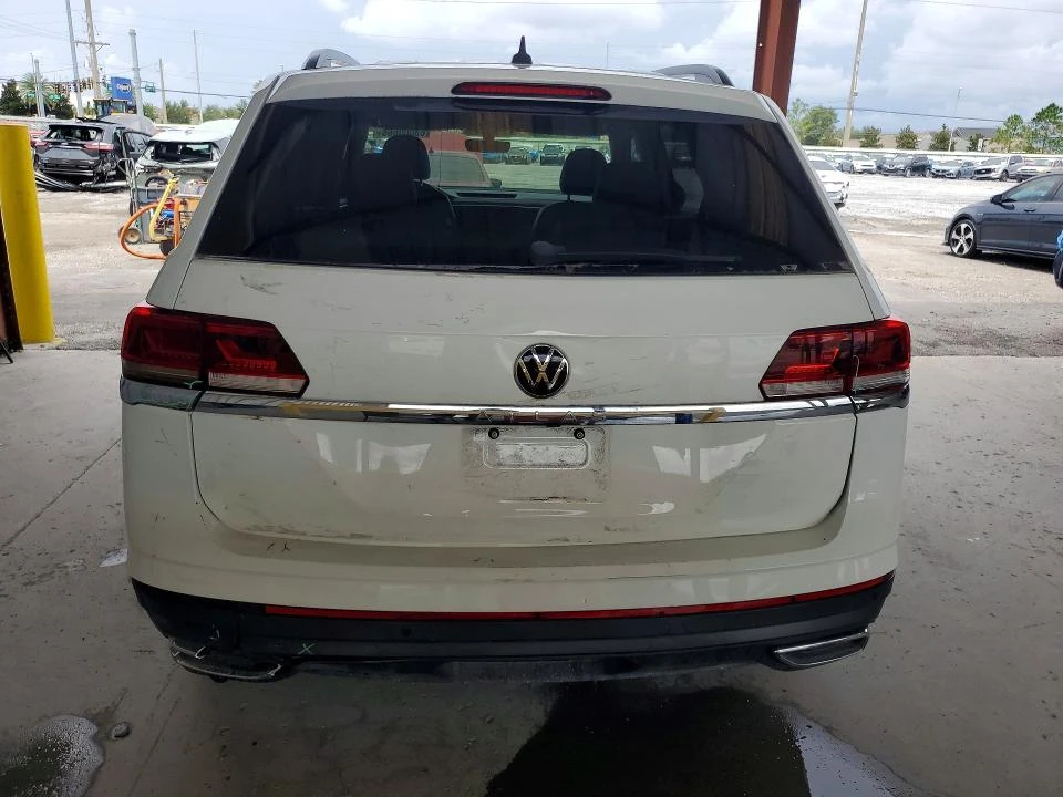 VW Atlas 3.6L V6 SE / 2WD / 6 МЕСТА / ЦЕНАТА Е ДО 23.09, снимка 6 - Автомобили и джипове - 56186123