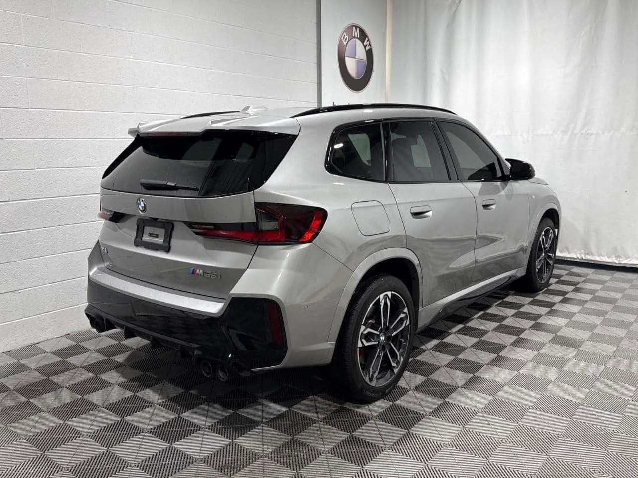 BMW X1 * M35i Space Grey Metallic / Coral red/����������* | Mobile.bg � ����������� 17