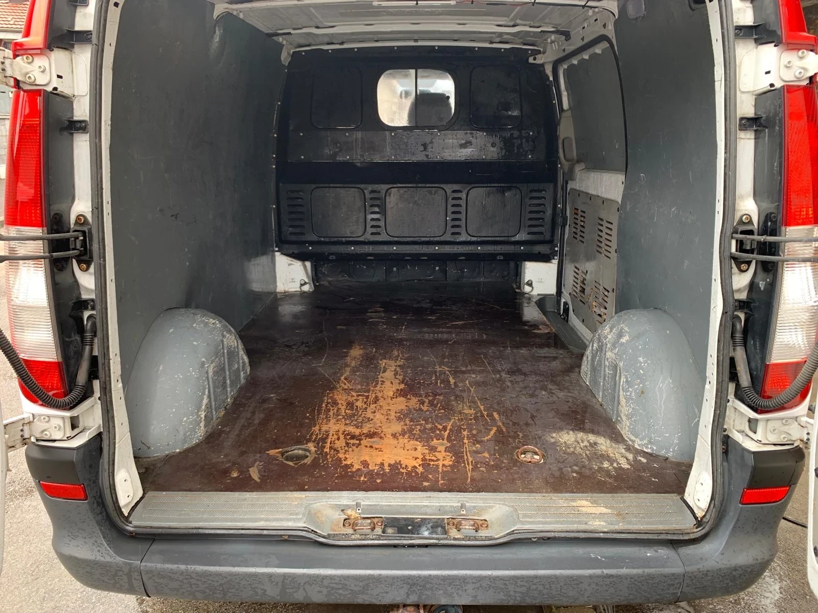Mercedes-Benz Vito 109 CDI Климатик, снимка 9 - Бусове и автобуси - 55160660