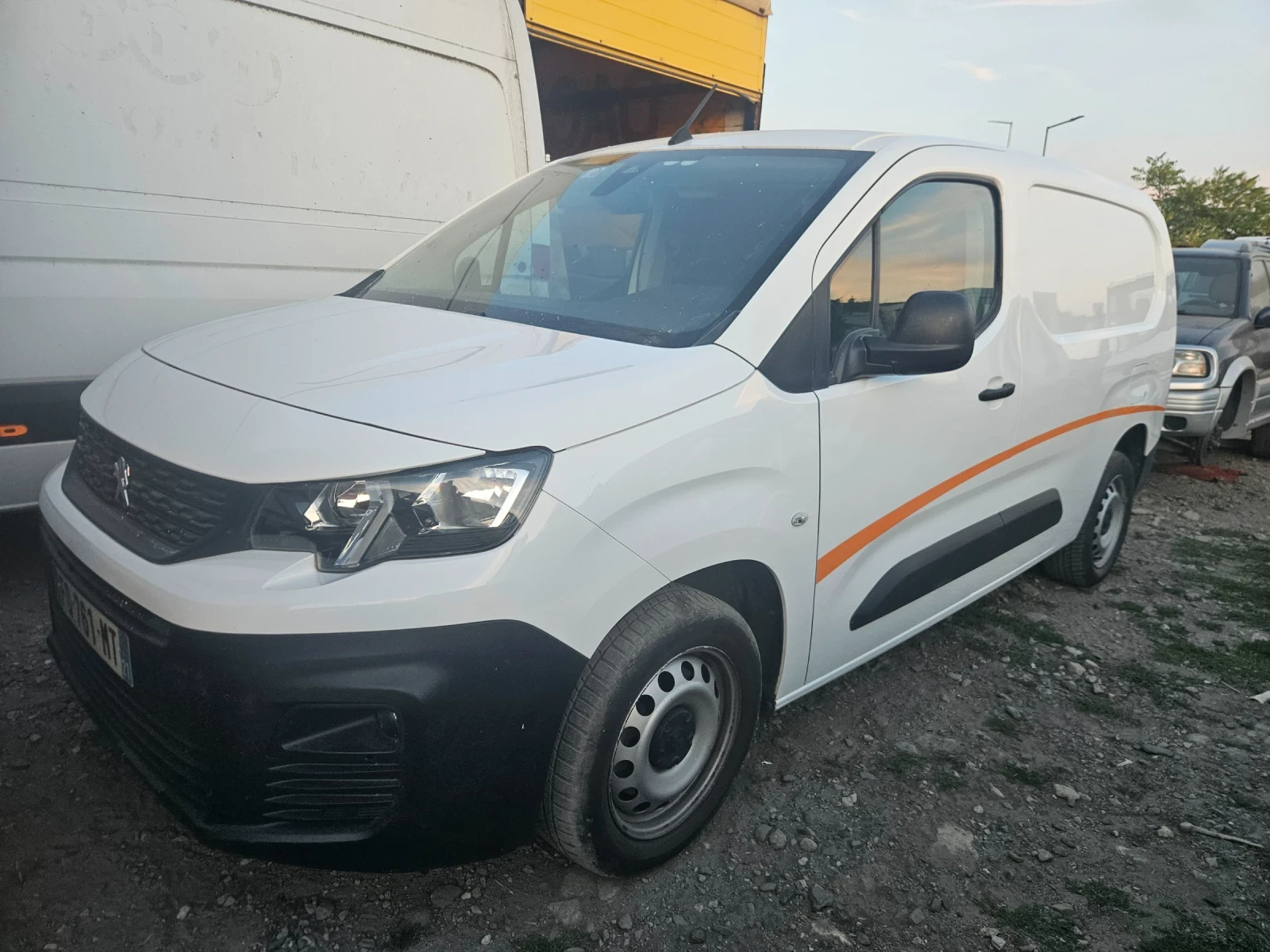 Peugeot Partner Макси  база