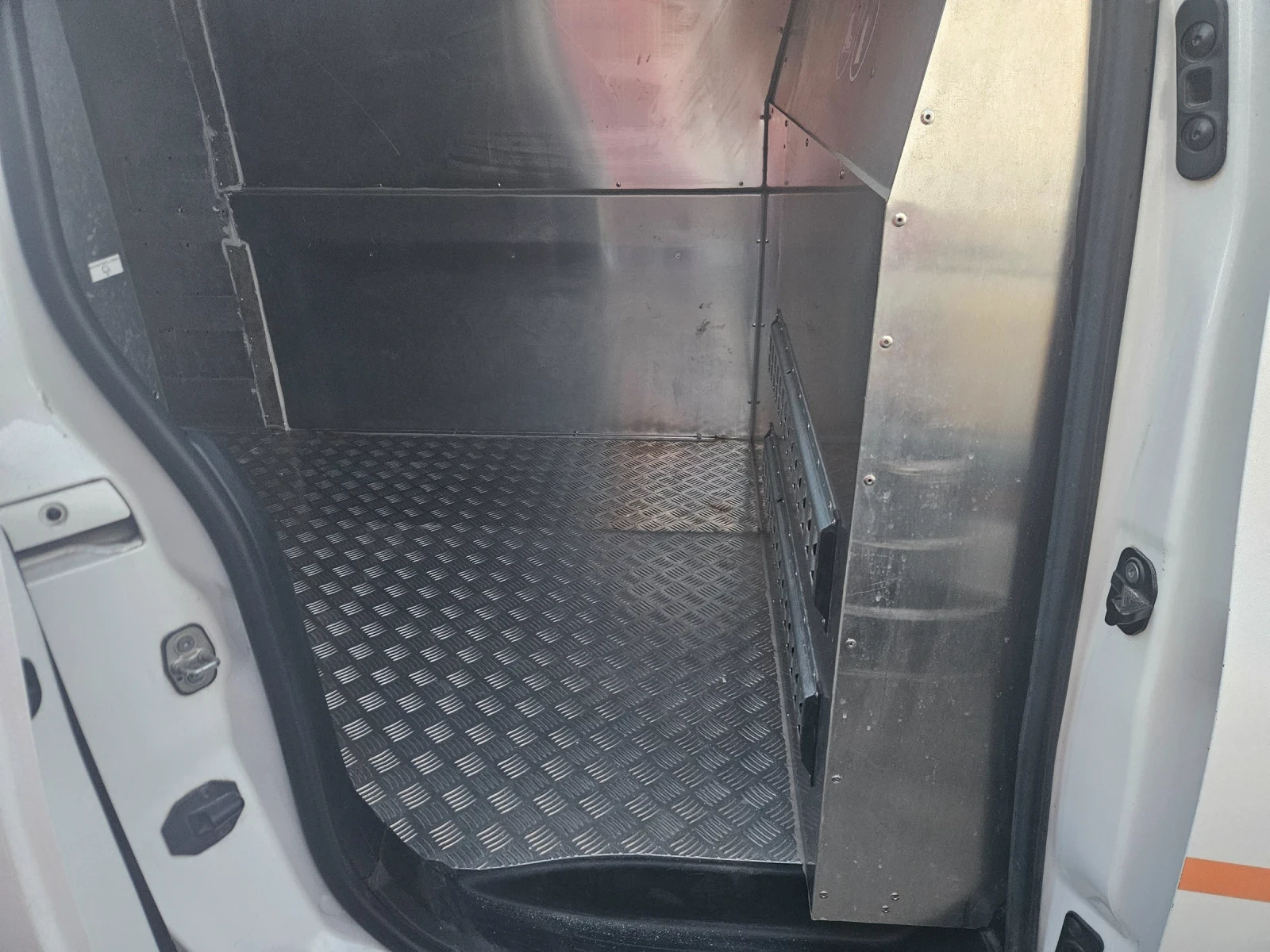 Peugeot Partner Макси  база, снимка 6 - Бусове и автобуси - 56416708