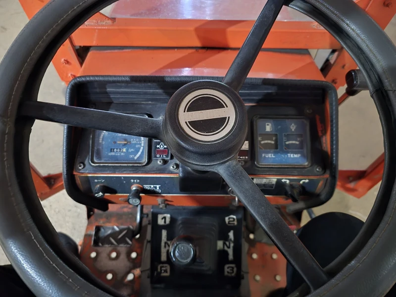 Трактор Hinomoto Е 2304, снимка 5 - Селскостопанска техника - 52585241