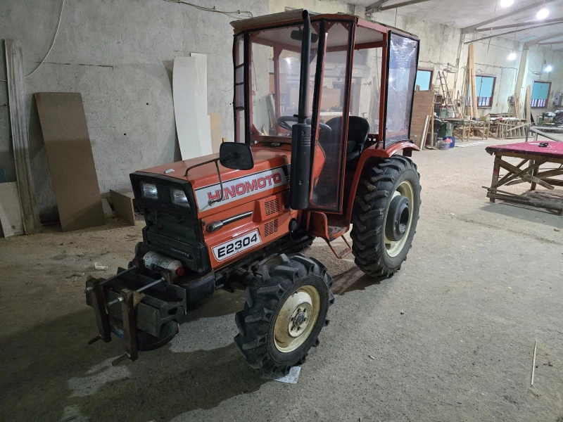 Трактор Hinomoto Е 2304, снимка 2 - Селскостопанска техника - 52585241