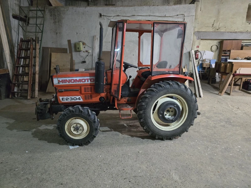 Трактор Hinomoto Е 2304