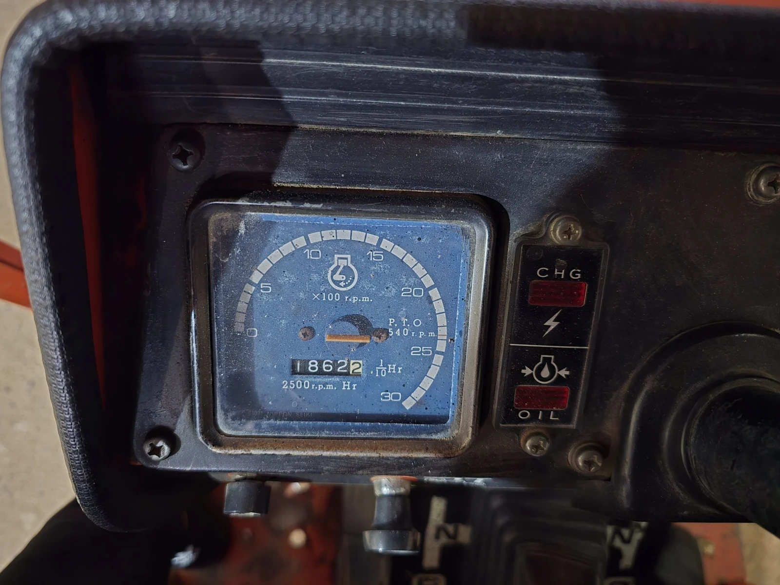 Трактор Hinomoto Е 2304 - изображение 6